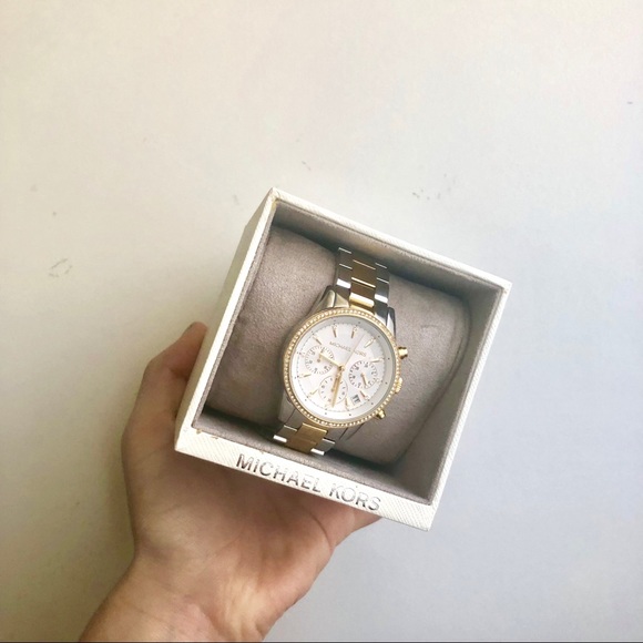 Authentic Michael Kors watch - Picture 4 of 5